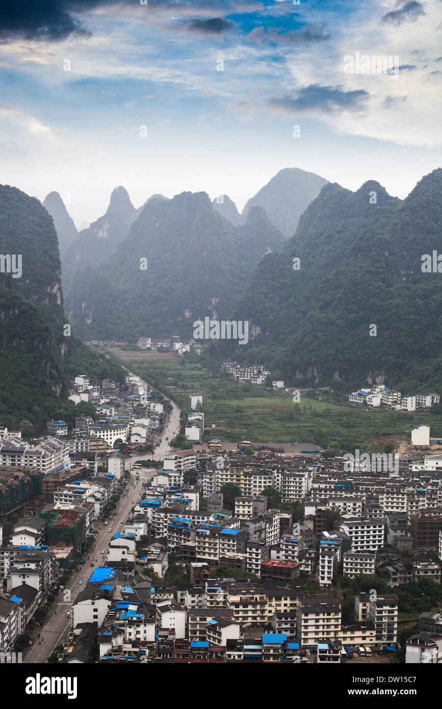Yangshuo County mit Karst landform Stockfoto