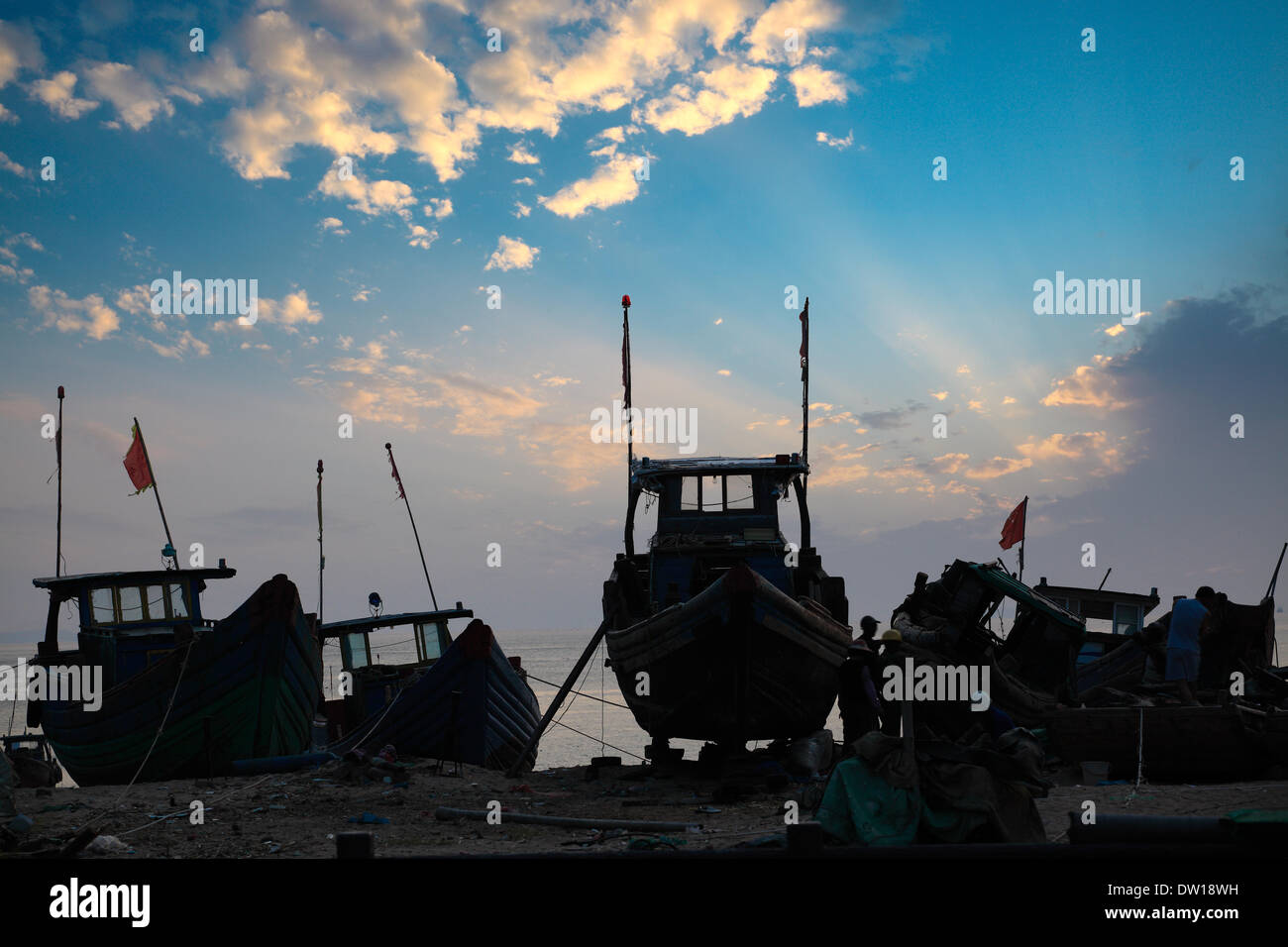 Angelboote/Fischerboote im Sonnenuntergang Stockfoto