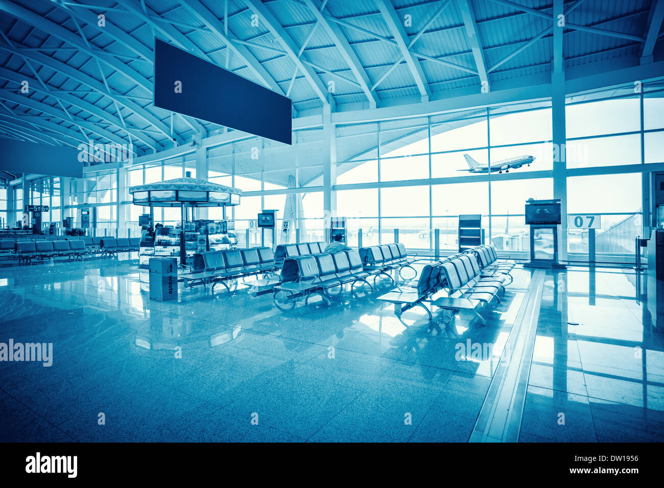 modernen Flughafen terminal Wartezimmer Stockfoto