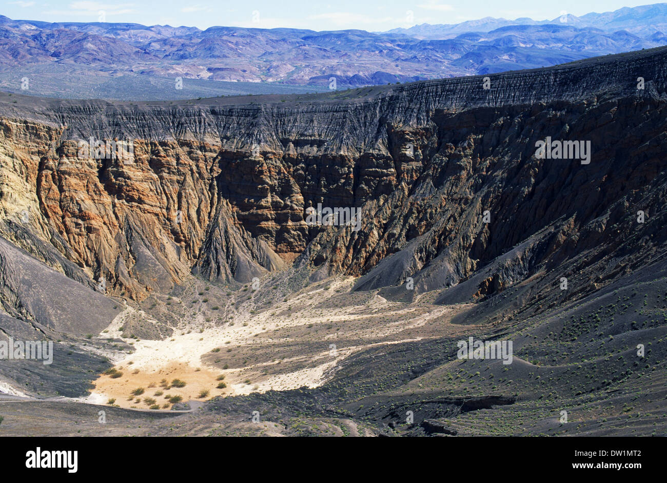 Elk248-2111 Kalifornien, Death Valley Nationalpark, Ubehebe Krater Stockfoto