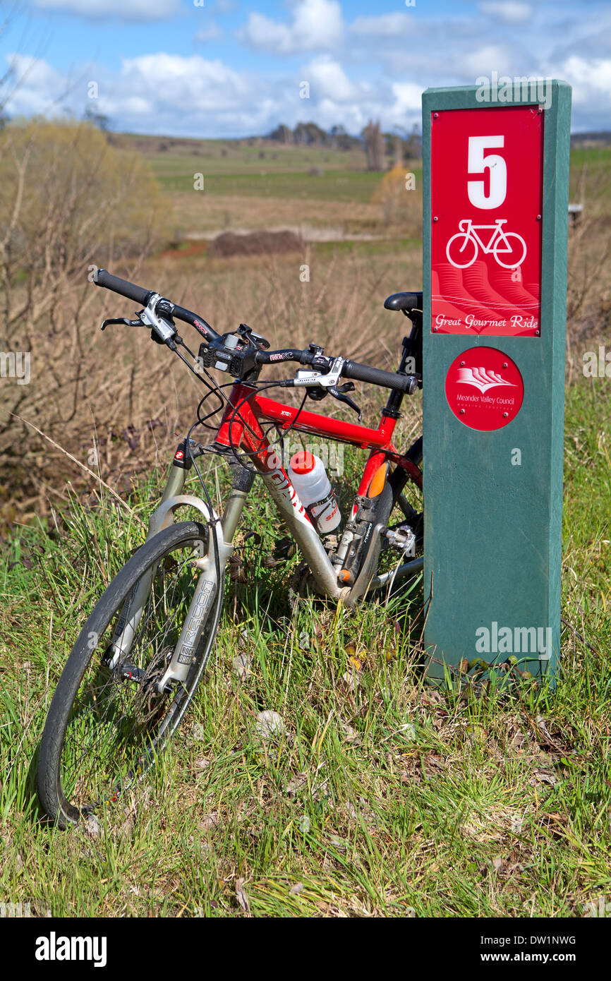 Fahrrad auf der großen Gourmet-Fahrt, Teil einer Reihe von "großen" Fahrten aus der tasmanischen Stadt Deloraine Stockfoto