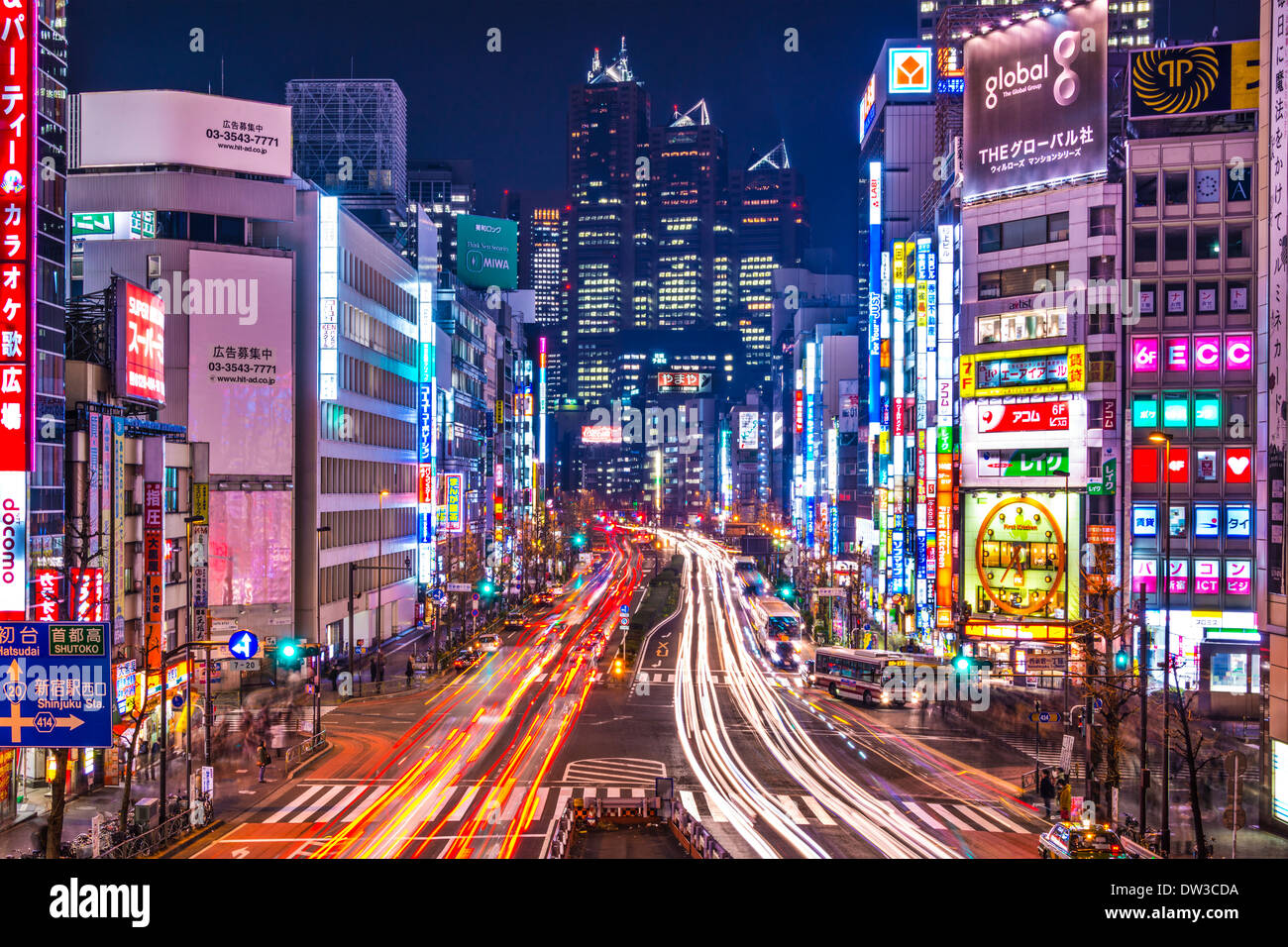 Shinjuku, Tokio, Japan Nacht Stadtbild. Stockfoto