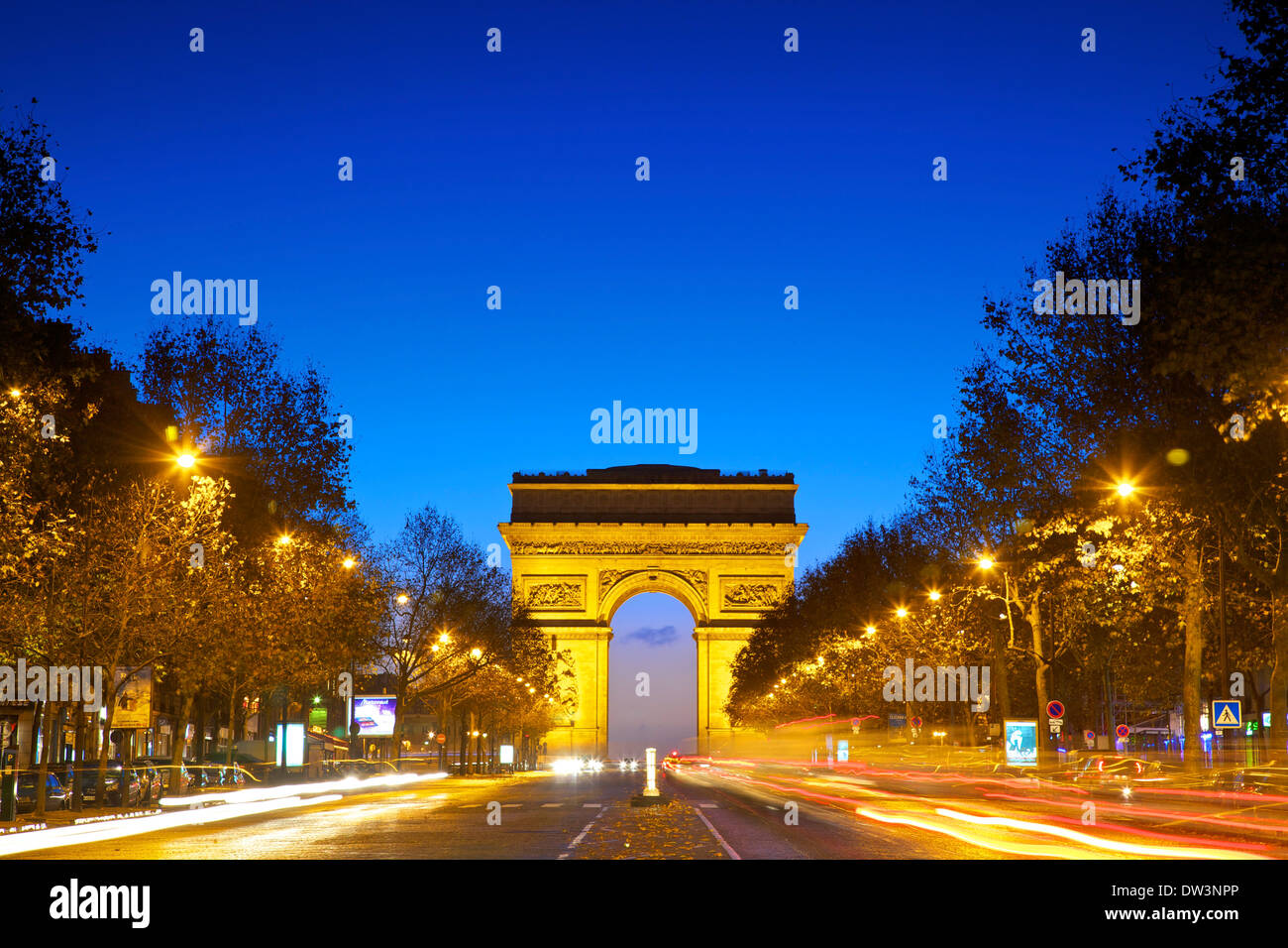 Arc de Triomphe im Morgengrauen, Paris, Frankreich, Westeuropa. Stockfoto