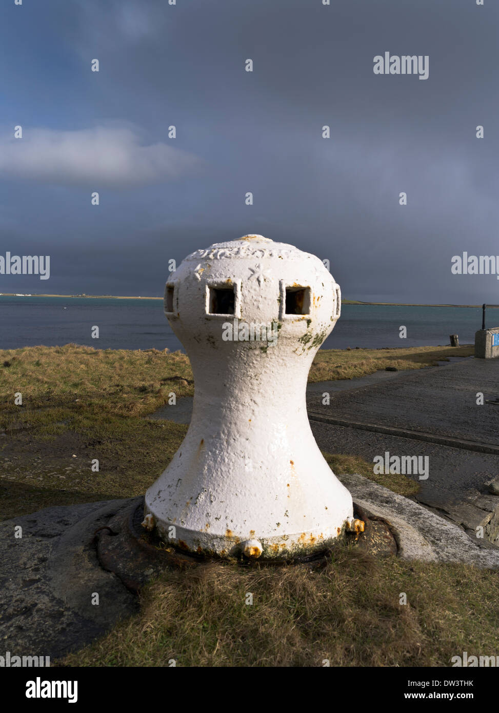 dh CAPSTAN UK Old Harbour Capstan Sanday Orkney Stockfoto