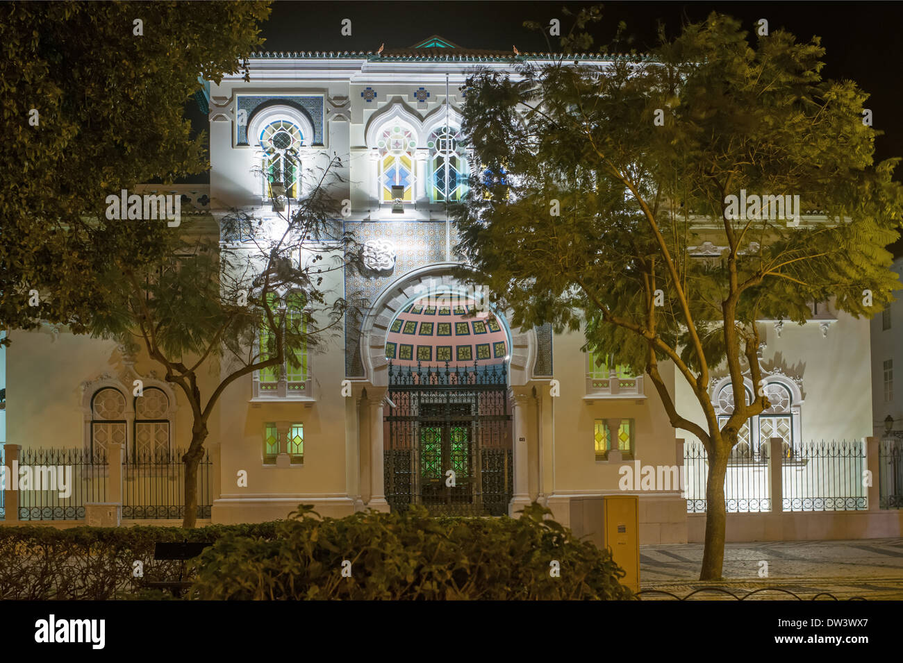 Abend-Schuss der Banco de Portugal in Faro, Algarve, Portugal, Europa Stockfoto