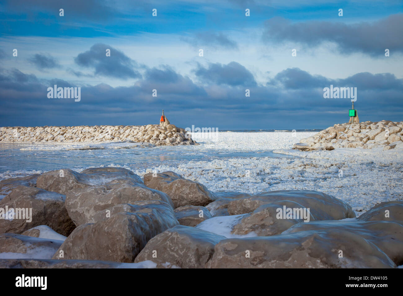 Entlang der Ufer des zugefrorenen Eriesee in der Nähe von Madison Ohio, USA Stockfoto