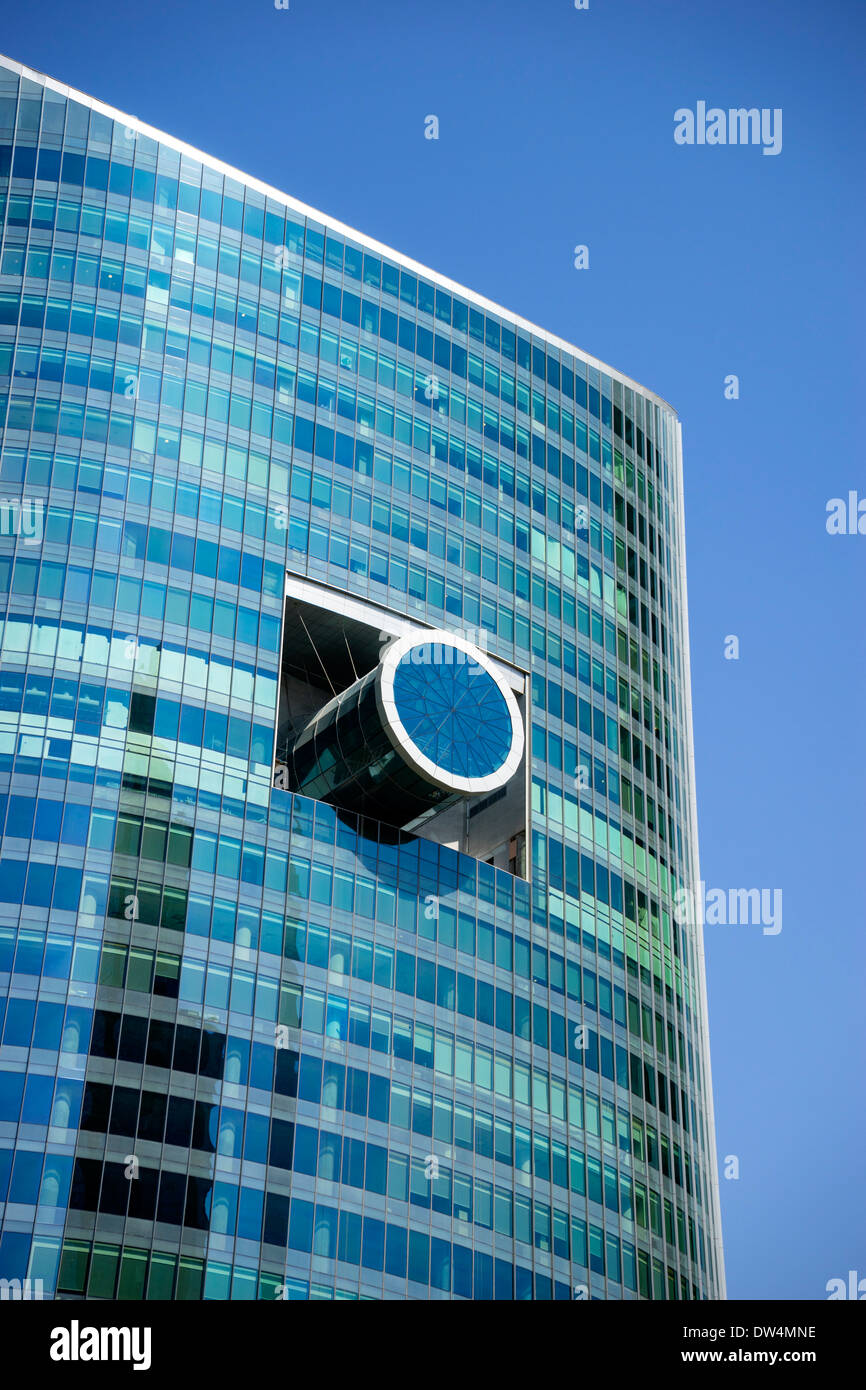 Außergewöhnliche architektonische Gestaltung des Glas Office Tower in Dubai Vereinigte Arabische Emirate Stockfoto