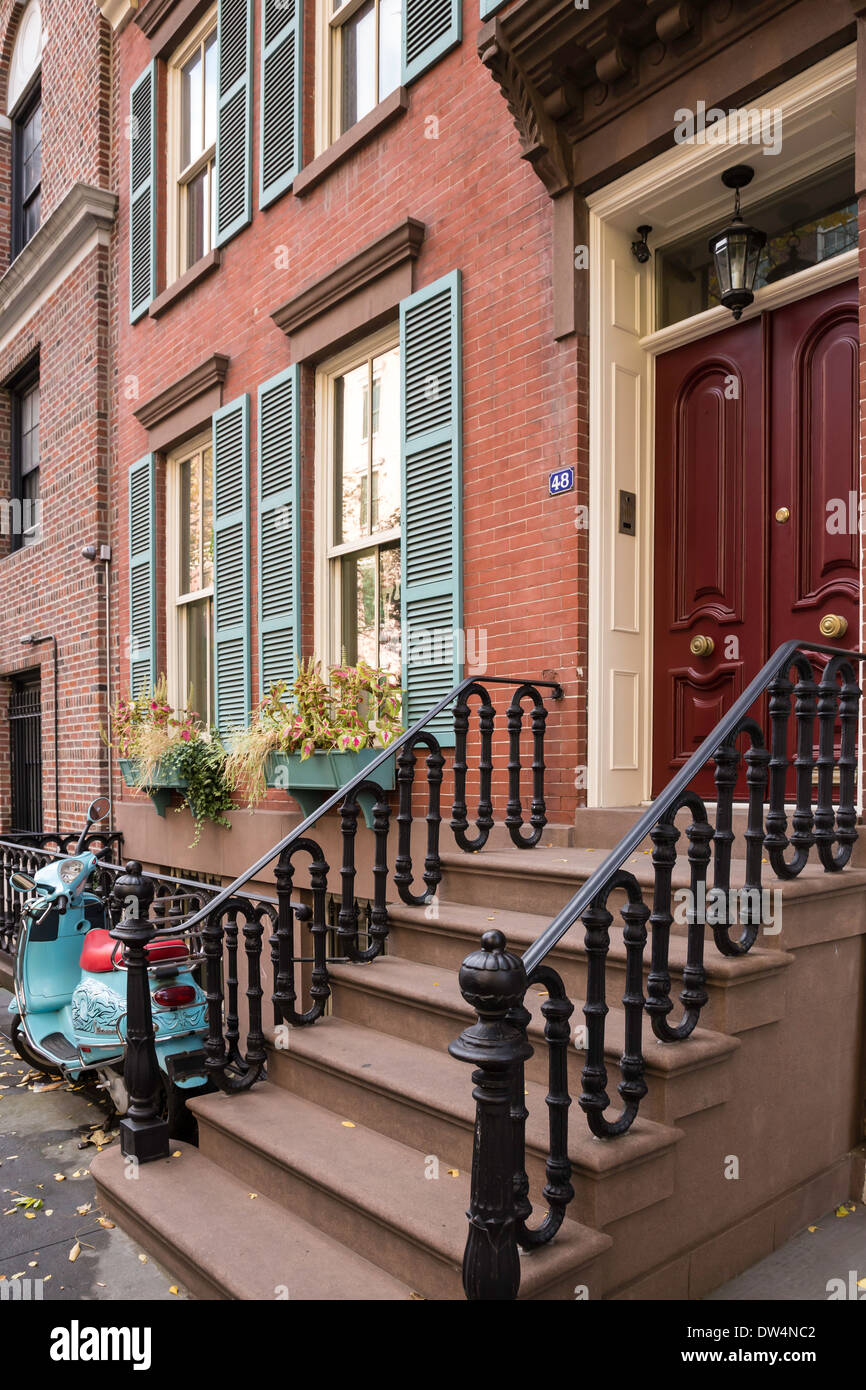 Malerische Brownstones in einem Viertel West Greenwich Village, New York Stockfoto