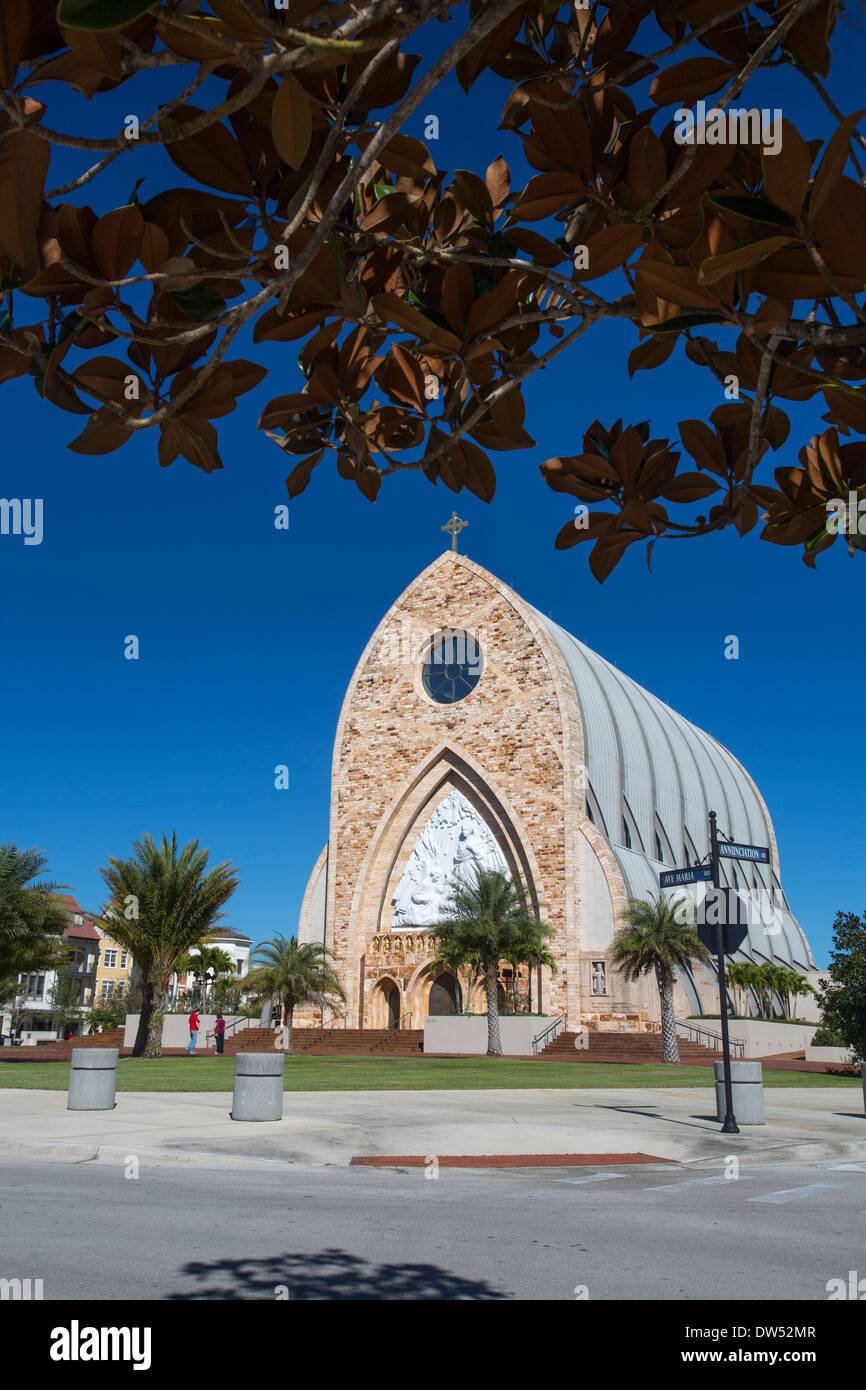 Ave Maria, Florida - das Ave Maria Oratorium, eine römisch-katholische Kirche in eine geplante Wohnsiedlung. Stockfoto