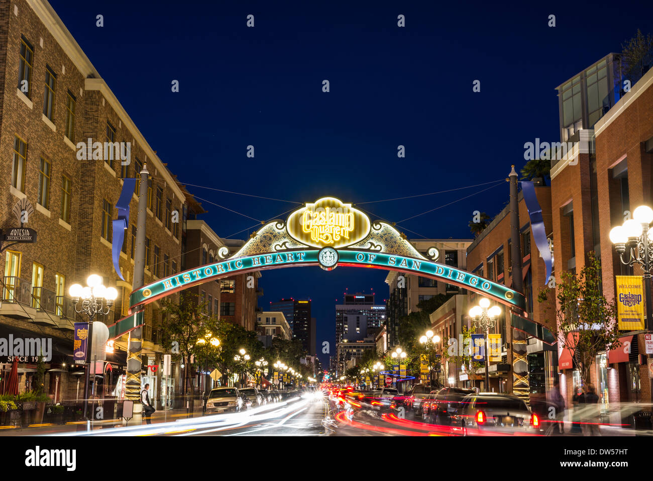 Gaslamp Quarter Zeichen bei Nacht beleuchtet. San Diego, Kalifornien, USA. Stockfoto