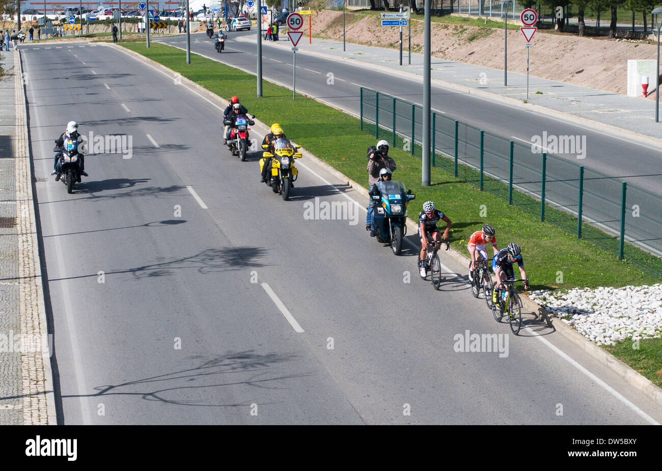 Führende Fahrer in der Volta Ao Algarve Radrennen in Albufeira, Algarve, Portugal, Europa 19.02.2014 Stockfoto