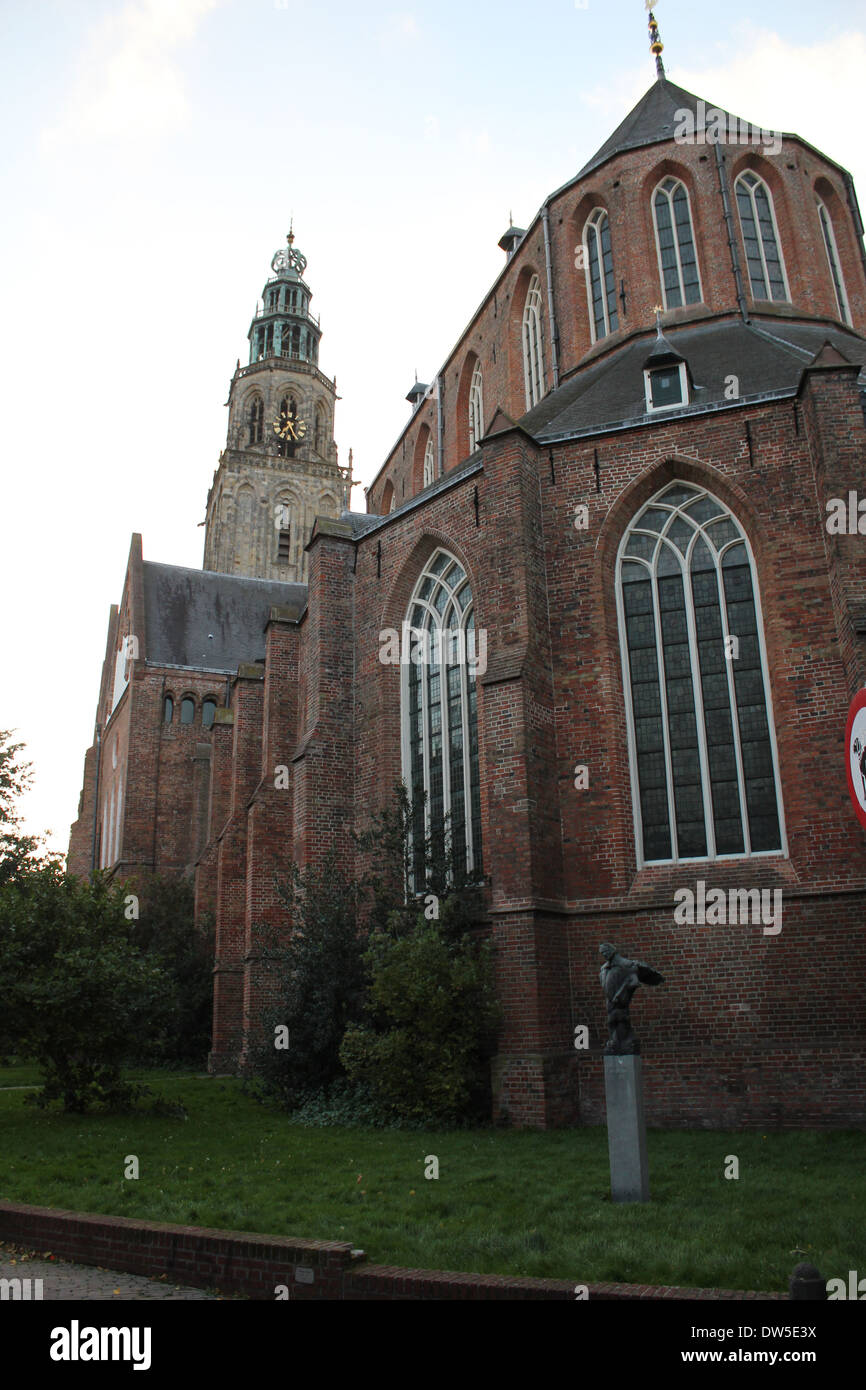 Martini-Kirche und Turm in Groningen, Niederlande, älteste Kirche und Wahrzeichen der Stadt Stockfoto