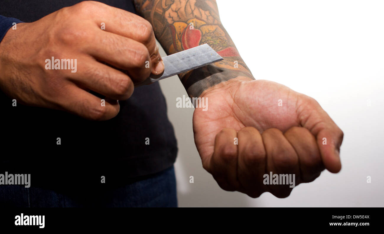 Handgelenk Schneiden Stockfotos Und Bilder Kaufen Alamy