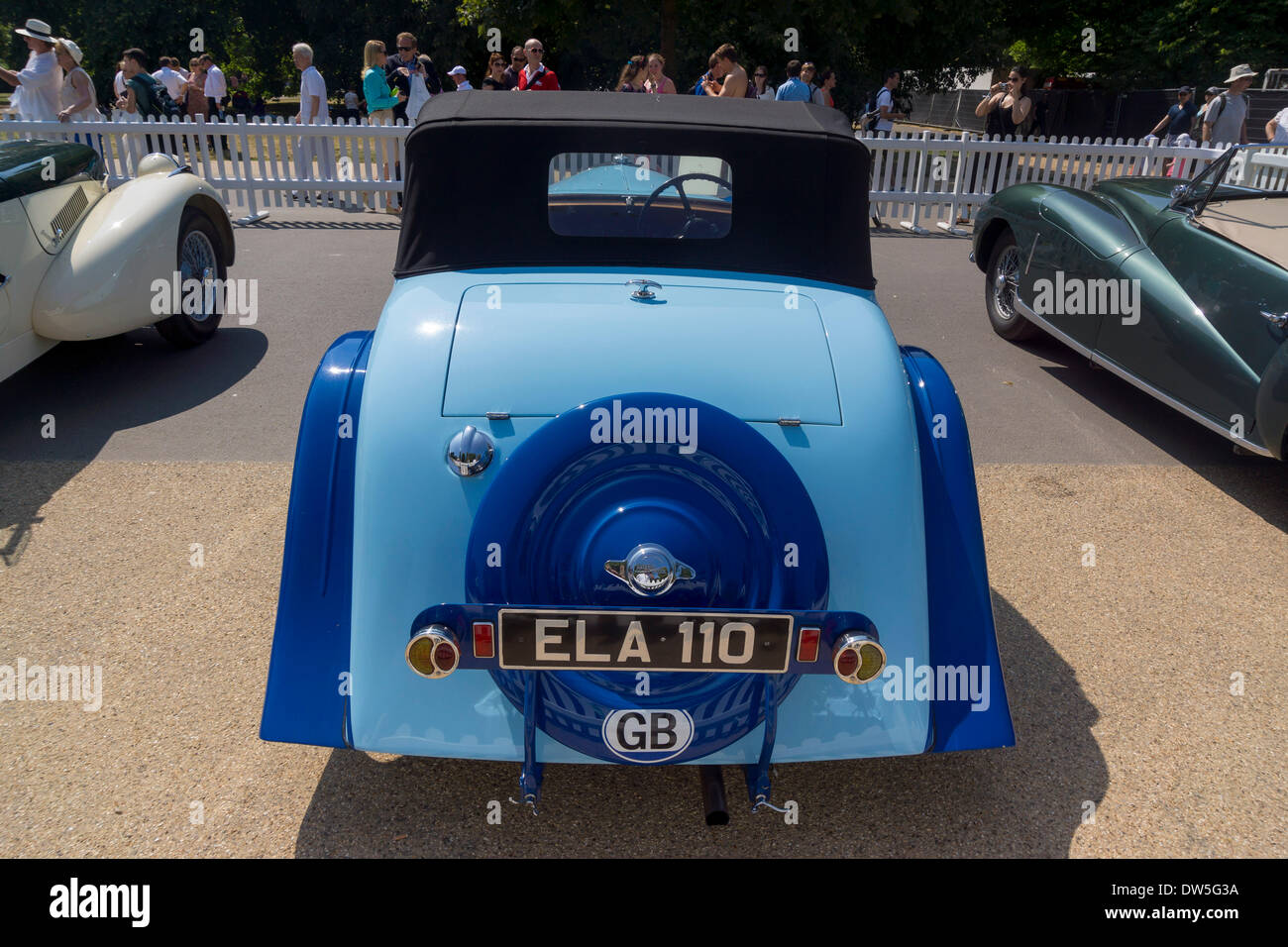 Aston Martin 15/98 Drophead (ED Abbott) (1937 – 1938), Aston Martin Timeline, hundertjährigen Feier 2013 100 Jahre Aston Martin, Kensington Park, London, Großbritannien, Europa Stockfoto