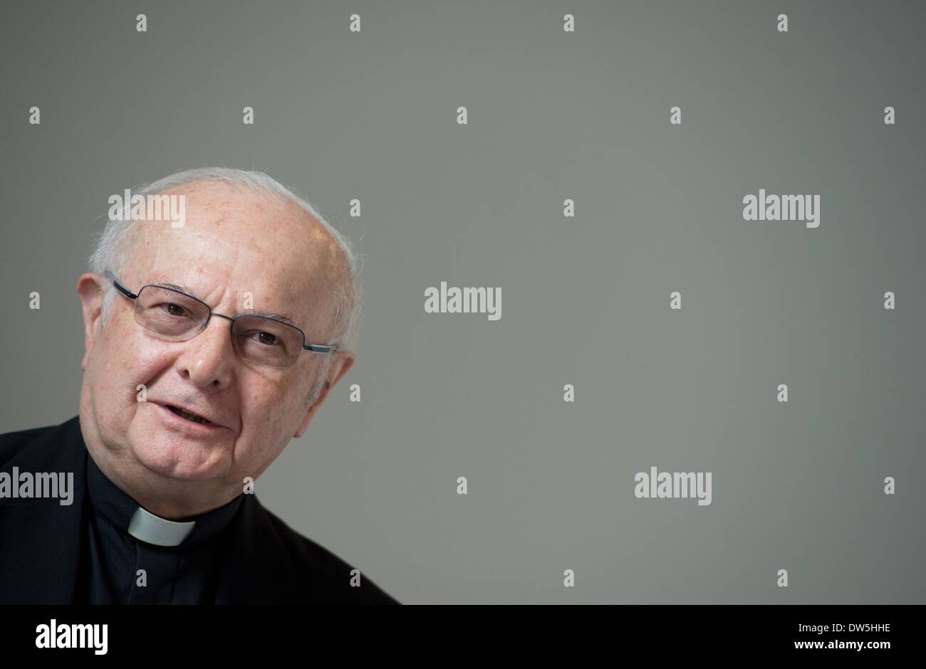 Erzbischof Robert Zollitsch Stockfotos und bilder Kaufen Alamy