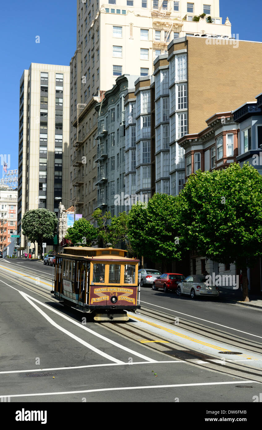 Straße Auto bergauf bergab Hügel Hügel hügelige Straßen San Francisco Stockfoto