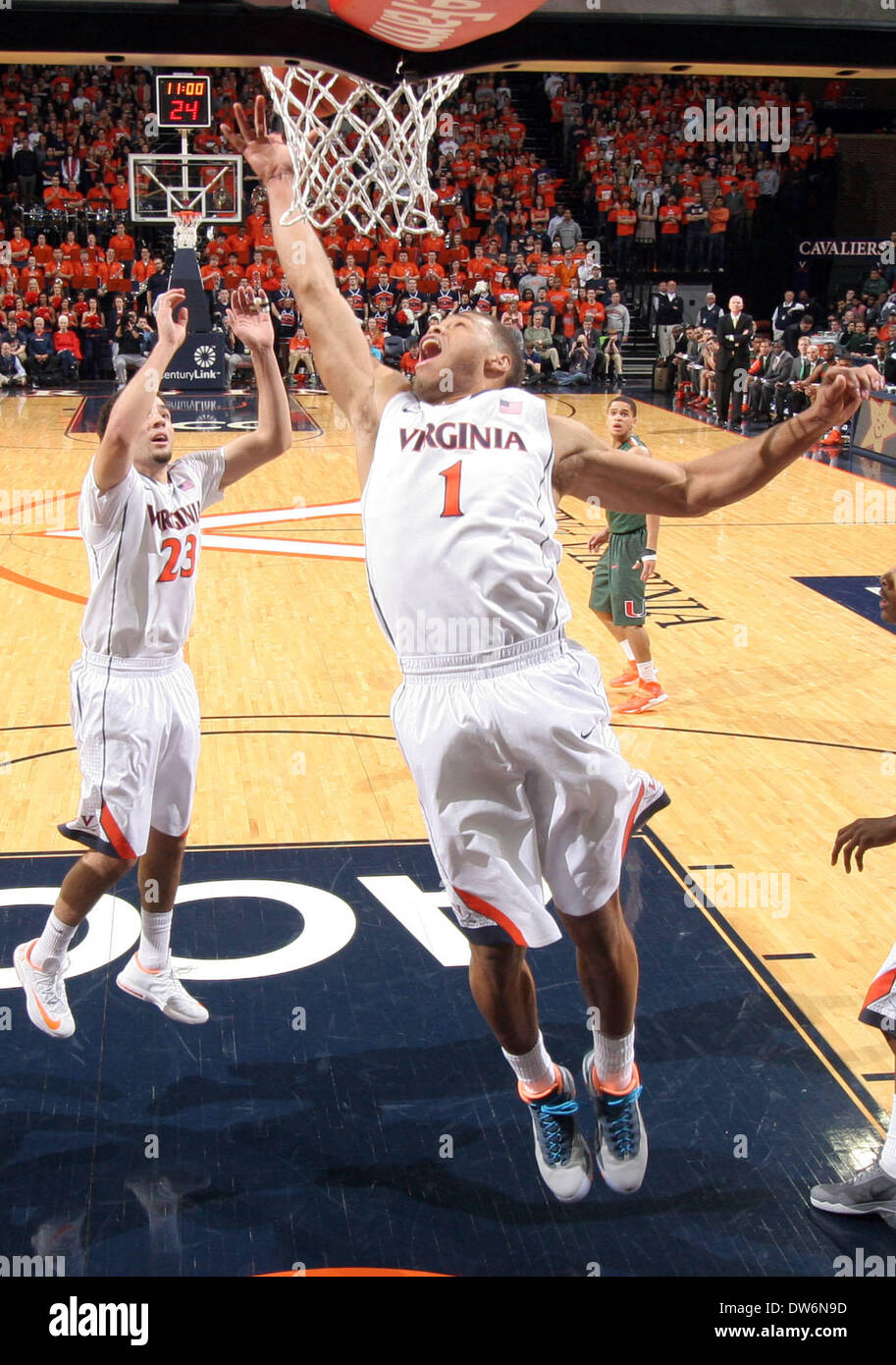 Charlottesville, Virginia, USA. 26. Februar 2014. Virginia bewachen Justin Anderson (1) bei einer NCAA Basketball-Spiel Montag, 24. Februar 2014 in Charlottesville, VA. Virginia besiegte Miami 65-40. © Andrew Shurtleff/ZUMAPRESS.com/Alamy Live-Nachrichten Stockfoto