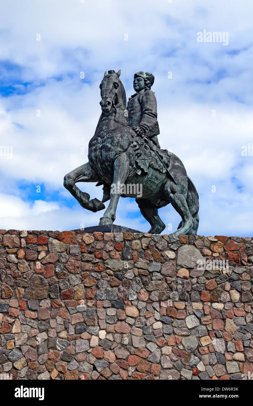 Reiterstatue von Kaiserin Elizabeth Petrovna. Baltiysk (bis 1946 Pillau), Russland Stockfoto