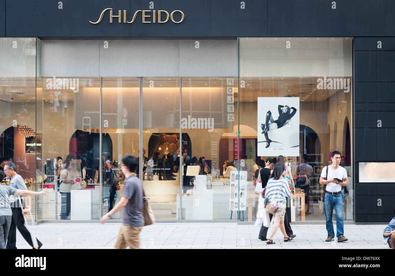 Das Einkaufsviertel Ginza in Tokio, Japan. Stockfoto