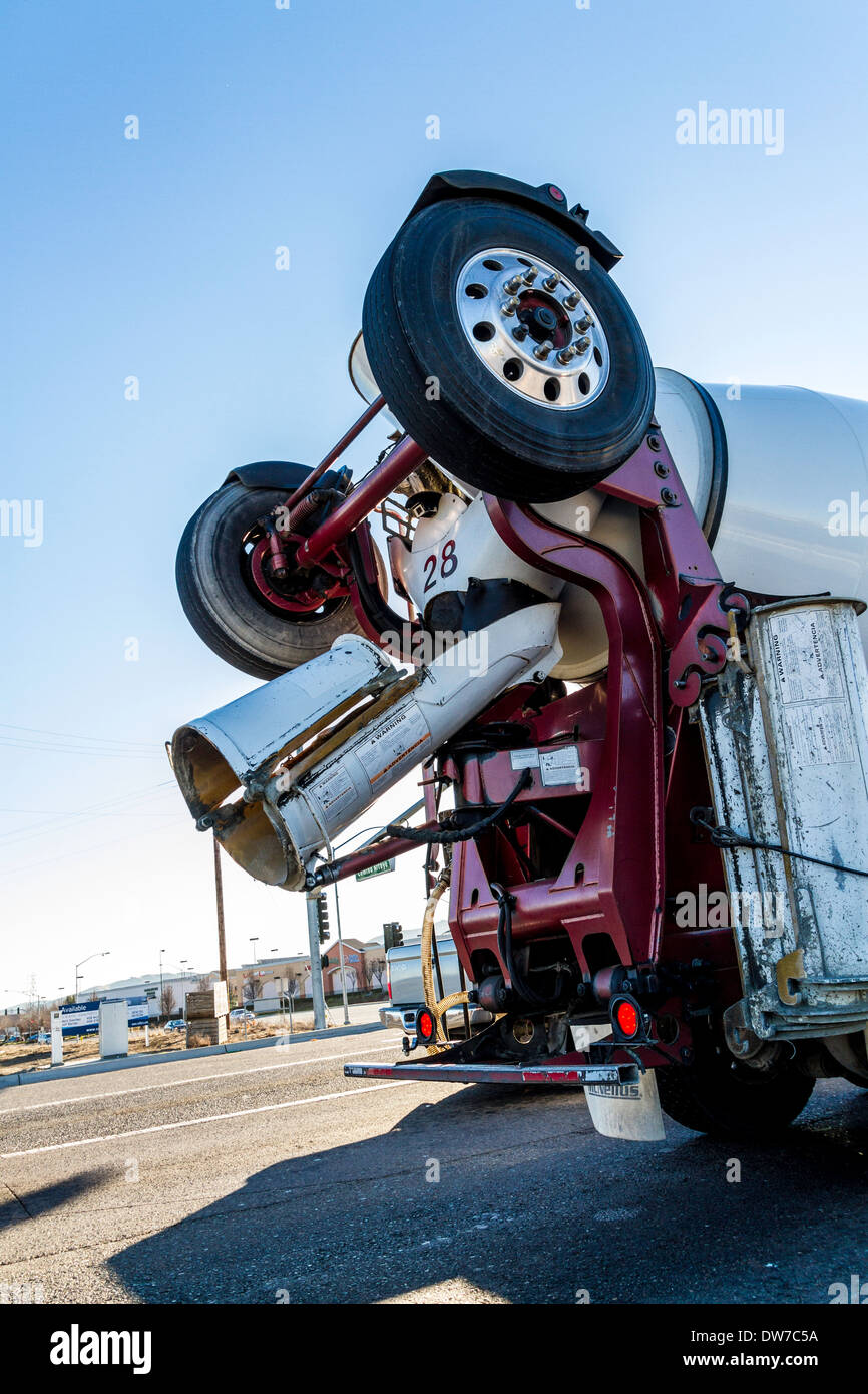 Das hintere Ende eines Betonmischer-LKW in Gilroy, Kalifornien USA Stockfoto