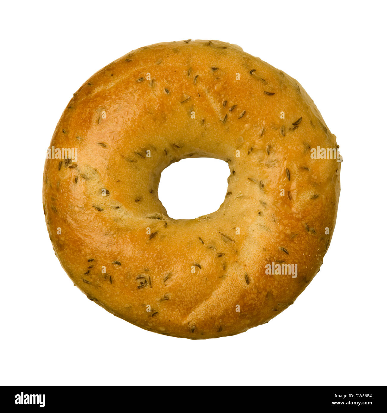 Roggen-Kümmel-Bagel auf weißen Hintergrund isoliert Stockfoto