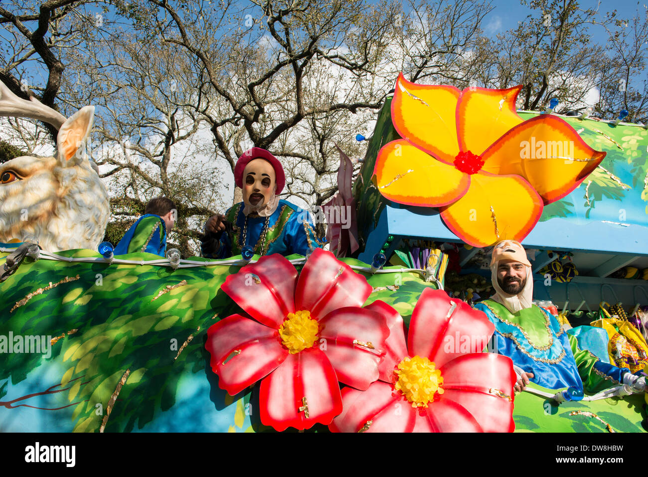 Karneval Krewe von Endymion bereitet sich auf die Samstag-Parade in der Lakeview/mid-city Staging-Bereich von New Orleans, Louisiana, Vereinigte Staaten von Amerika am 1. März 2014 beginnen. Stockfoto