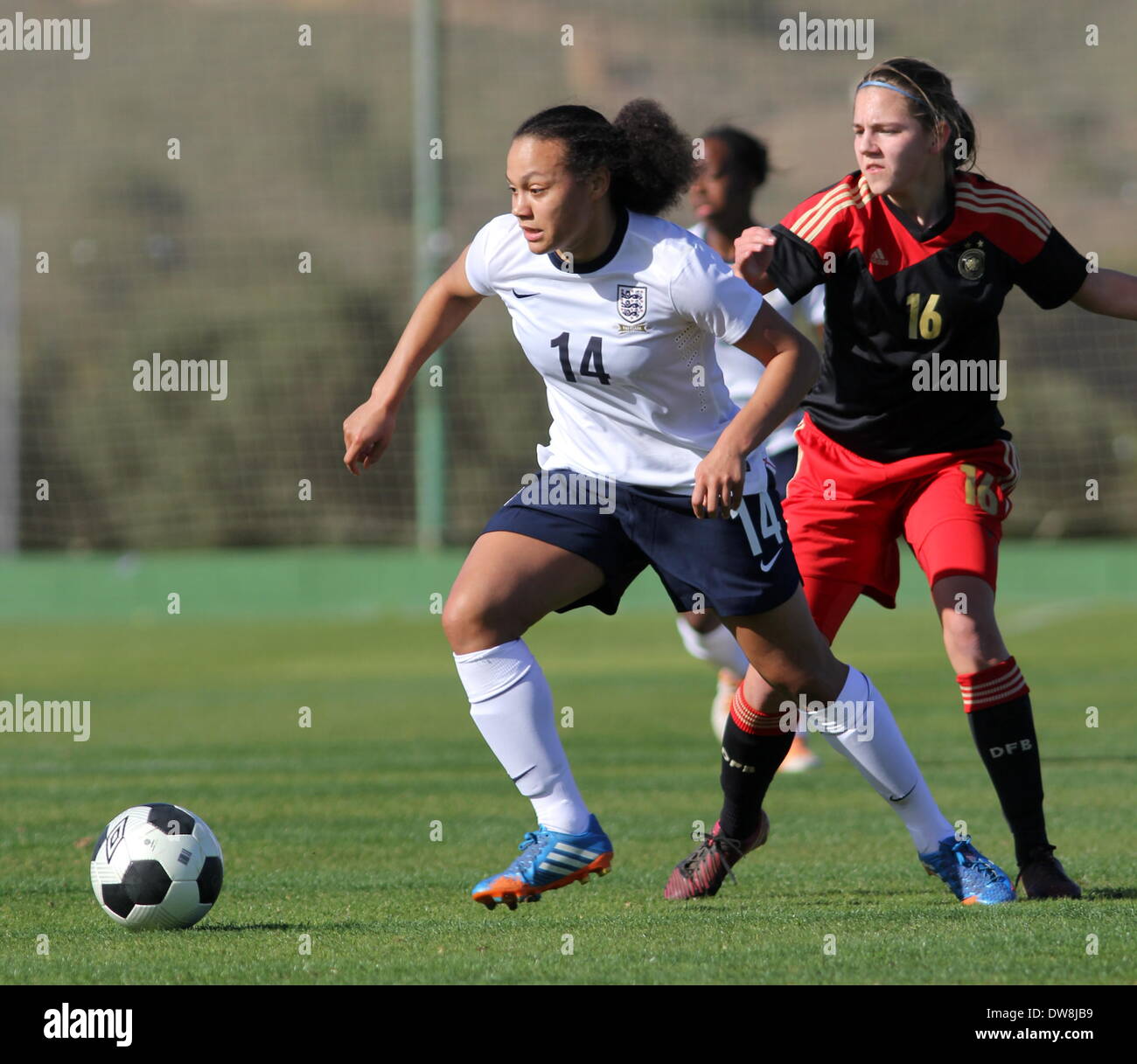 La Manga, Spanien. 3. März 2014. England gegen Deutschland unter 23 Turnier, La Manga Club, Spanien.  Drew Spence (England) & Rieke Dieckmann (Deutschland) Foto von Tony Henshaw Credit: Tony Henshaw/Alamy Live-Nachrichten Stockfoto