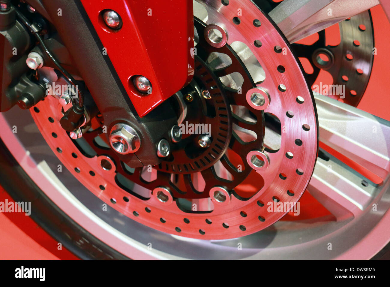 Metallische scheibe Stockfotos und -bilder Kaufen - Alamy