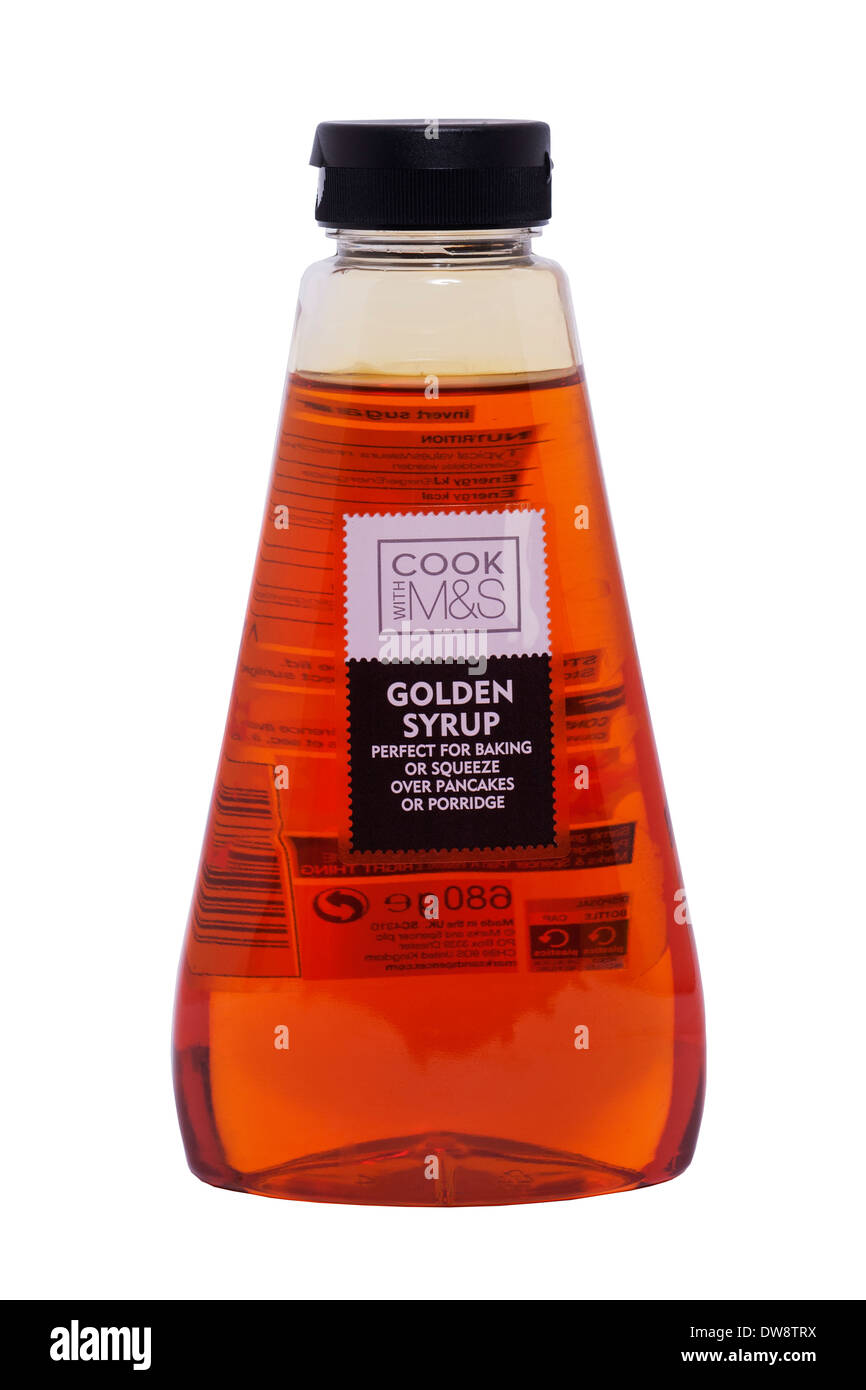 Eine Flasche des M & S Golden Syrup auf weißem Hintergrund Stockfoto
