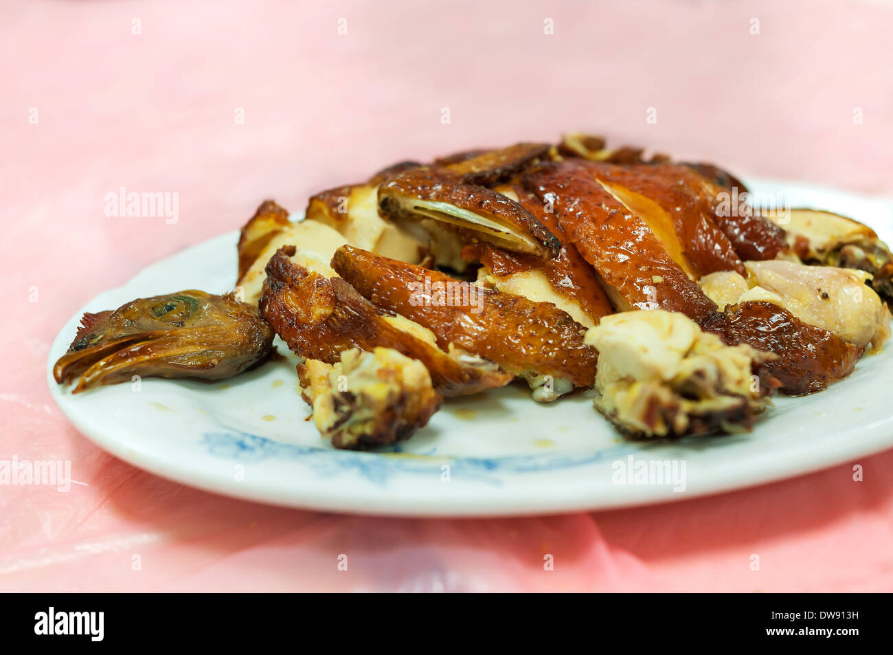 Klassische hong kong gebratenes Huhn an einem lokalen gekochtes Essen Zentrum Stockfoto