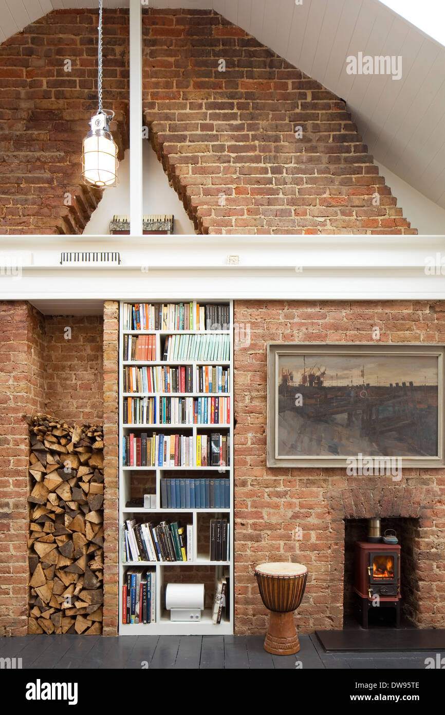 Atelierhaus Brighton, Brighton, Vereinigtes Königreich. Architekt: Richard Dewhurst Design., 2014. Ansicht des Atelier des Künstlers offenbart doub Stockfoto