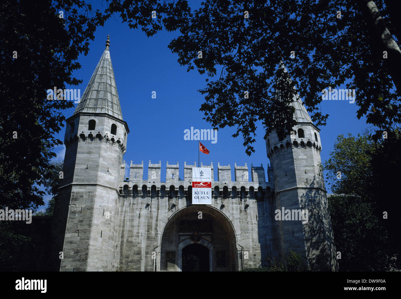 Turkei. Istanbul. Ortakapi Tor (mittlere Tor). Zugang zum Topkapi-Palast. Im Jahre 1524 von Suleiman erbaut dem prächtigen. Stockfoto