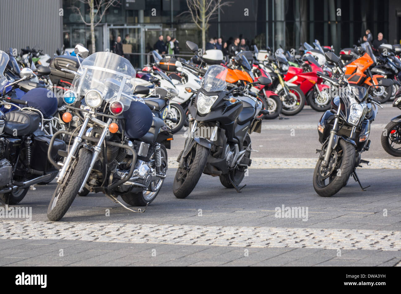 Geparkte Motorräder, London England Vereinigtes Königreich Großbritannien Stockfoto