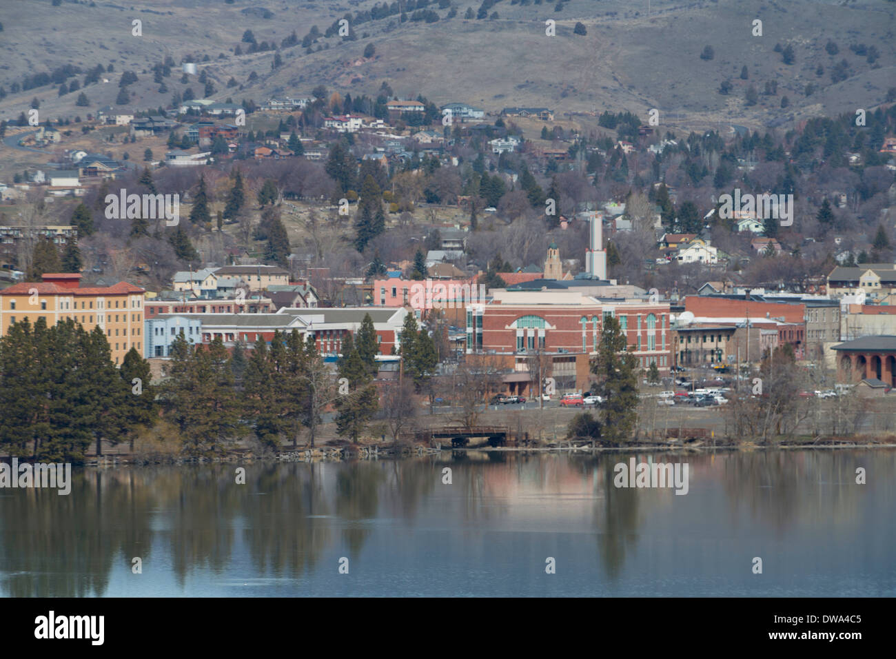 Die Stadt von Klamath Falls, Oregon im Frühjahr. USA Stockfoto