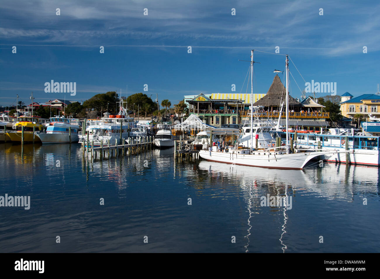 Ein Blick auf Destin Hafen. Stockfoto