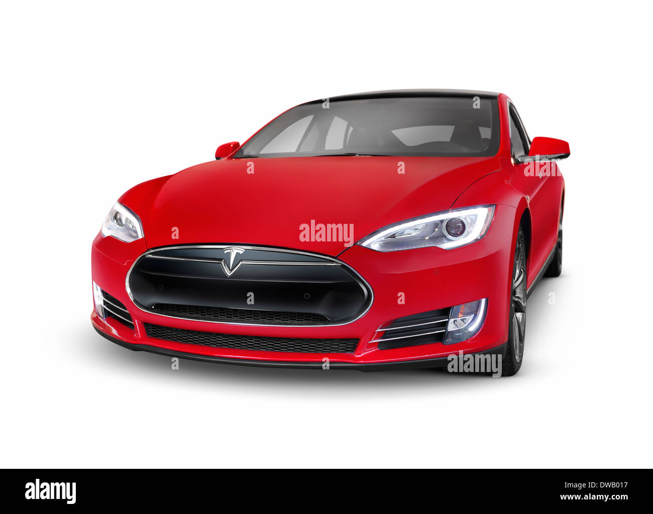 Führerschein und Ausdrucke bei MaximImages.com – Rot 2014 Tesla Model S Luxus-Limousine mit Elektroantrieb, isoliert auf weißem Hintergrund, mit Beschneidungspfad Stockfoto