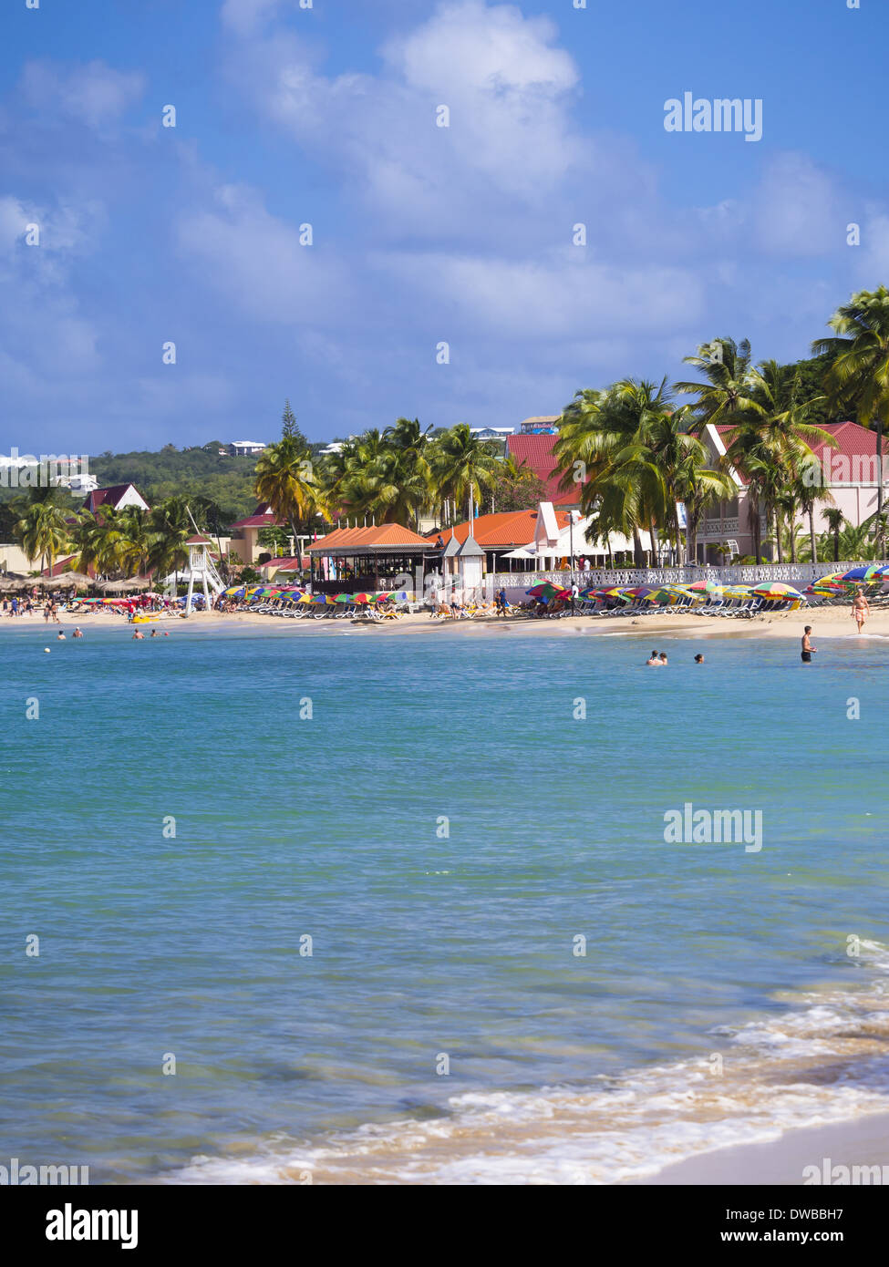 Karibik, kleine Antillen, St. Lucia, Rodney Bay mit Strand und deluxe hotels Stockfoto
