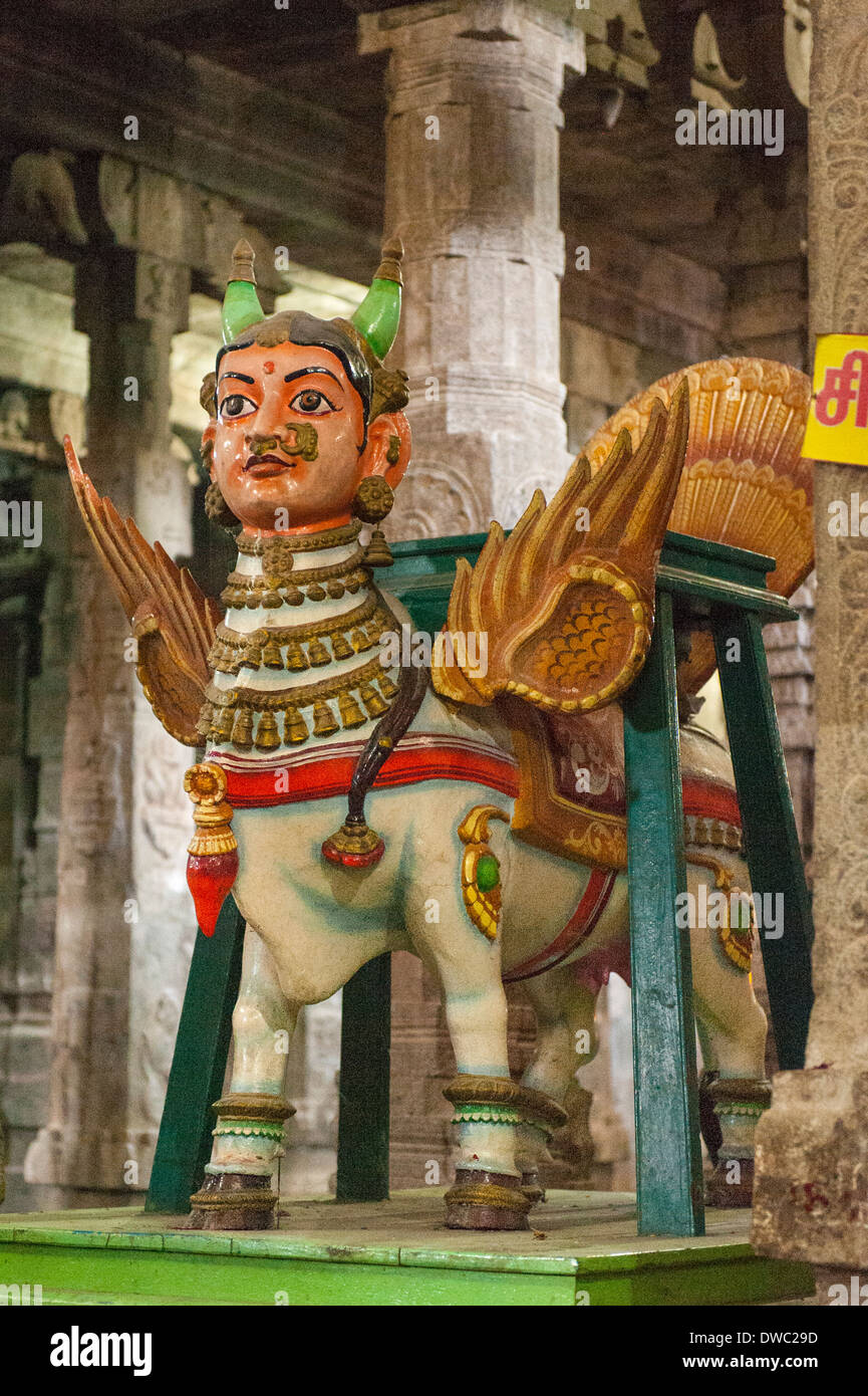 Indien Tamil Nadu Kanchipuram Sri Ekambaranathar Ekambareswarar Tempel Tempel Shiva Hindu 6. Jahrhundert float Parade exotischer Abbildung winged Tierhörnern Stockfoto