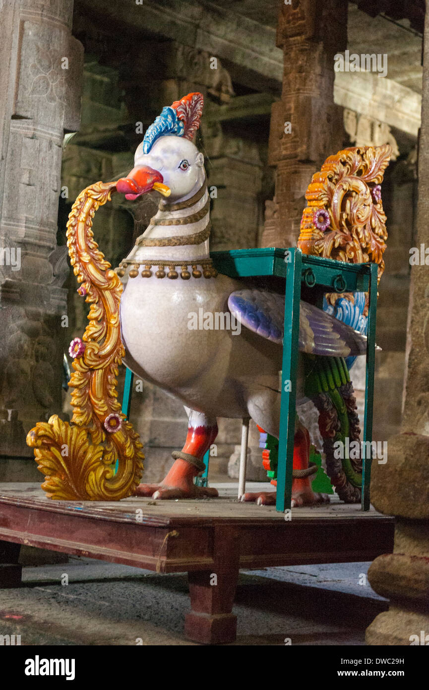 Indien Tamil Nadu Kanchipuram Sri Ekambaranathar Ekambareswarar Tempel Tempel Shiva Hindu 6. Jahrhundert parade Float Zahl exotischer Vogel Huhn Stockfoto
