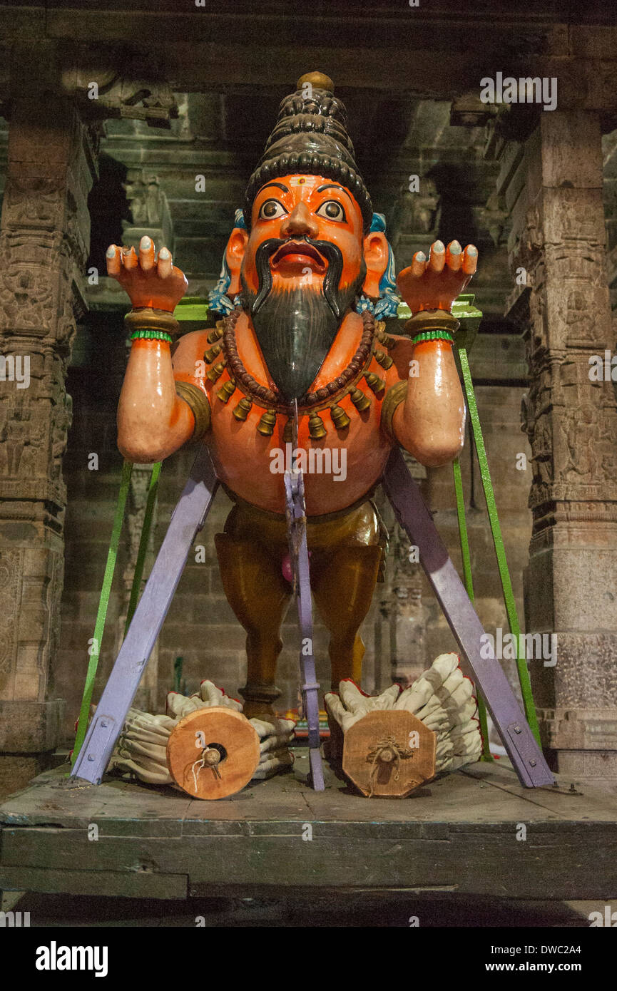 Indien Tamil Nadu Kanchipuram Sri Ekambaranathar Ekambareswarar Tempel Tempel Shiva Hindu 6 6. Jahrhundert Parade float exotische Abbildung bärtiger Krieger Stockfoto