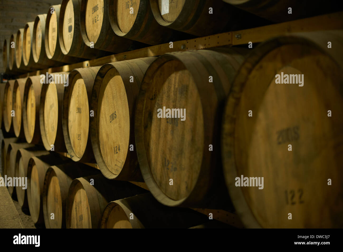 Stapel von schottischen Whisky Barrel Stockfoto