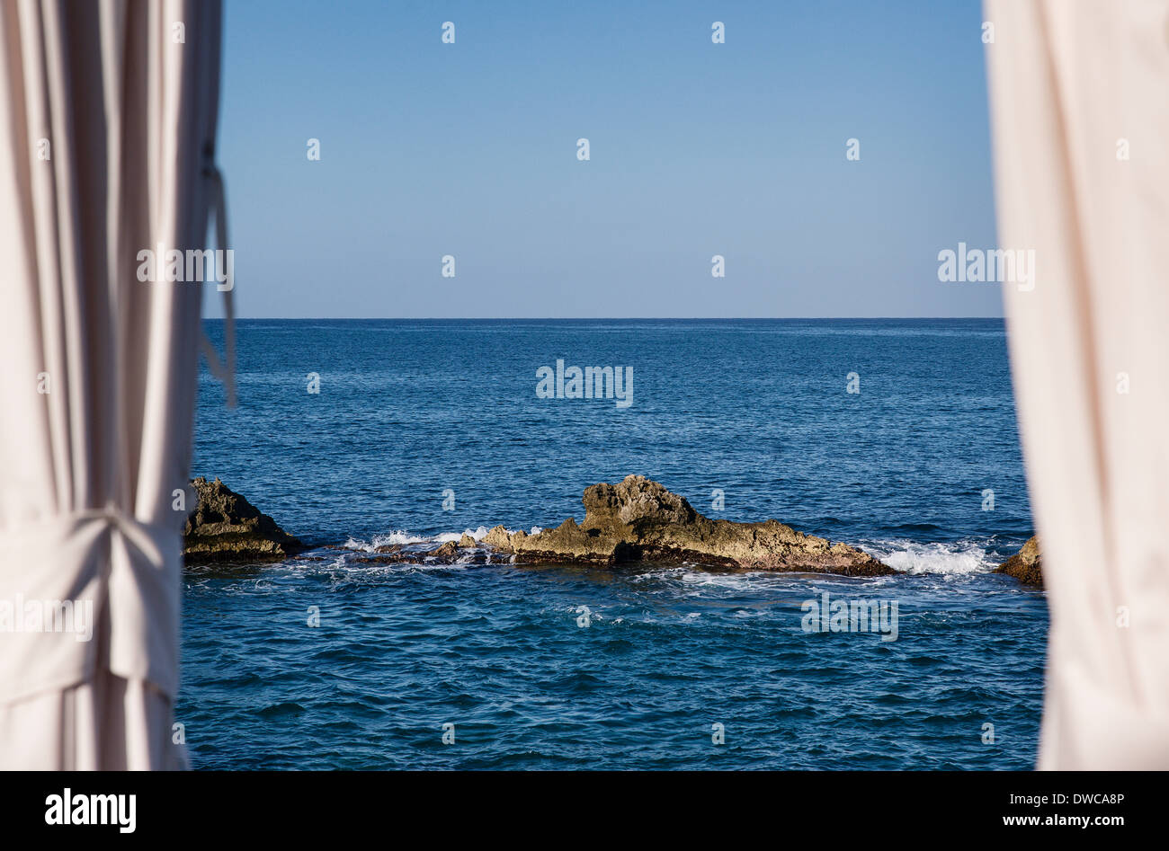 Spa-Zelt mit Blick auf den Ozean, Negril, Jamaika Stockfoto