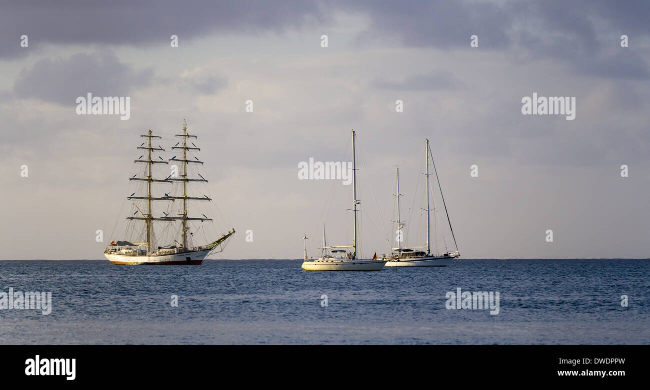 Karibik, Antillen, kleine Antillen, St. Lucia, Segeln Yachten, bei Sonnenuntergang Stockfoto