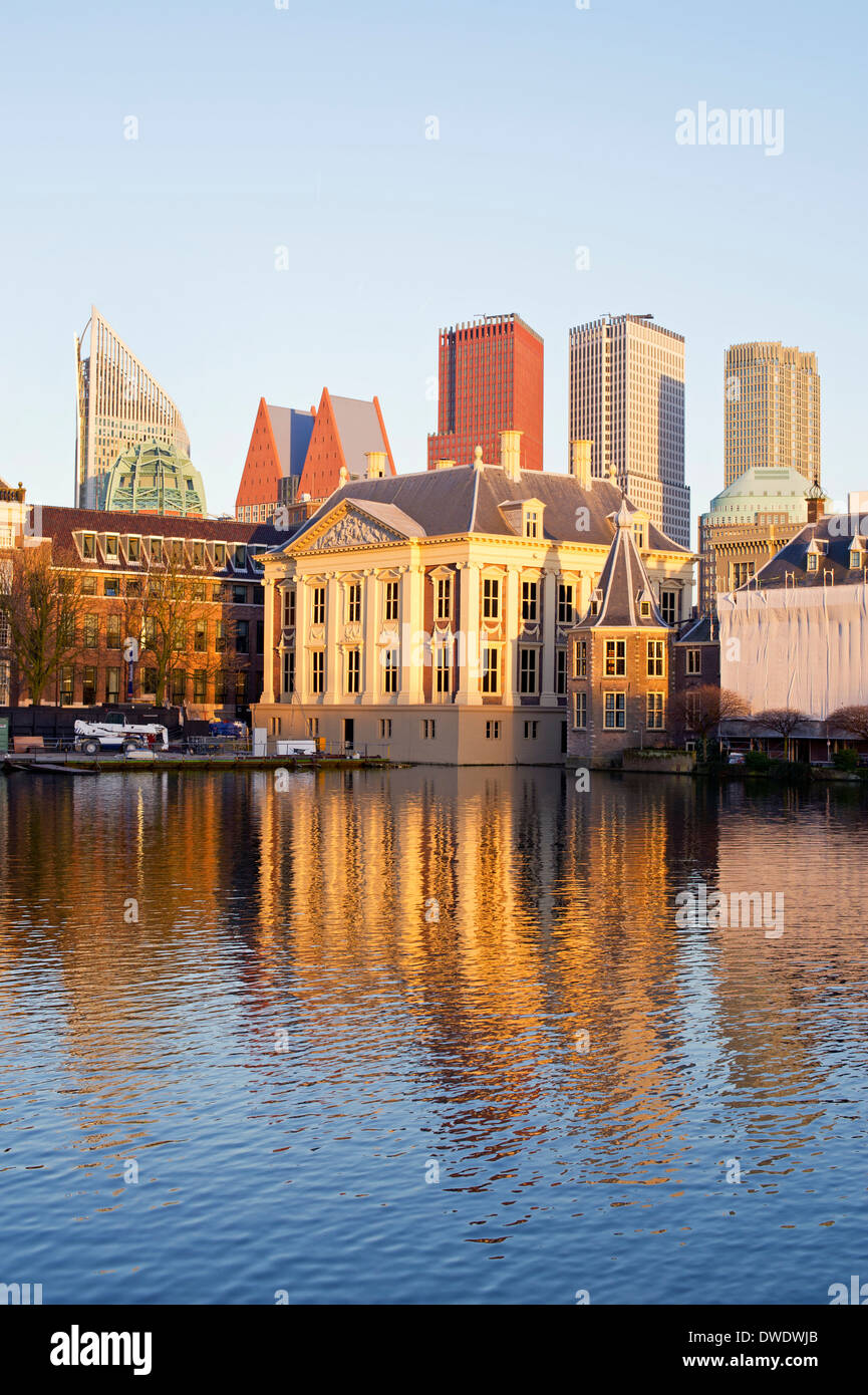 Holland-die Skyline von den Haag Stockfoto