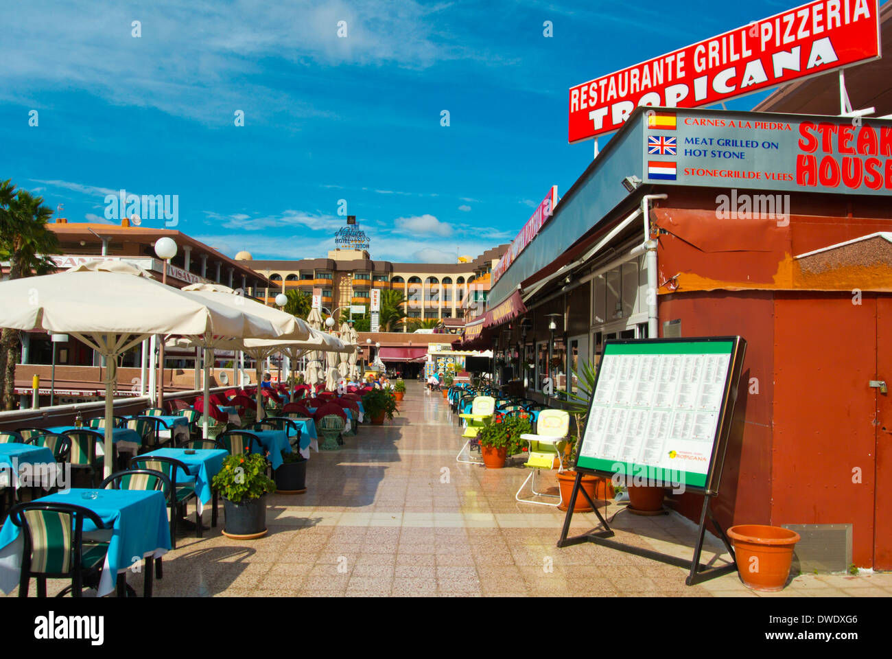 Restaurant, Yumbo Centrum, Einkaufs- und Unterhaltungsmöglichkeiten entfernt, Playa del Ingles, Gran Canaria Insel, Kanaren, Spanien Stockfoto