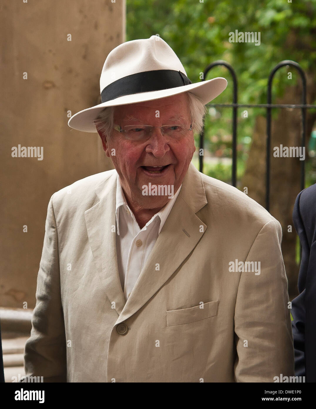 Schauspieler Clive Dunn aka Corporal Jack Jones in Papas Armee Stockfoto