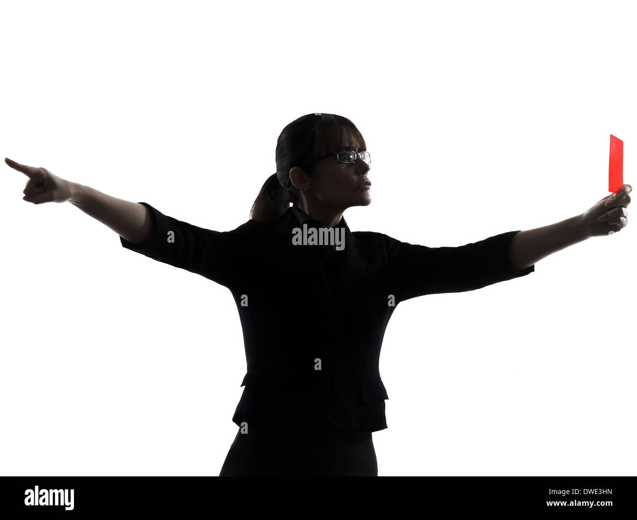 eine Frau zeigt rote Karte Silhouette Studio isoliert auf weißem Hintergrund Stockfoto eine Frau zeigt rote Karte Silhouette Studio isoliert auf weißem Hintergrund Stockfoto