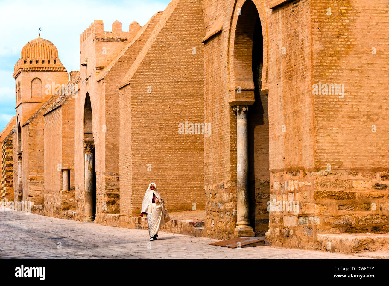 Nordafrika, Tunesien, Kairouan. Holly Stadt. Die große Moschee Sidi Okba, Weltkulturerbe der Unesco. Heiliger Ort des Islam. Stockfoto
