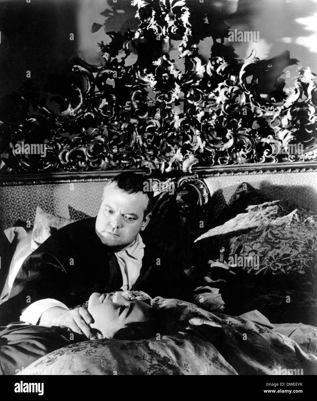 Orson Welles und Romy Schneider, am Set des Films "Der Prozess" unter der Regie von Orson Welles, 1962 Stockfoto