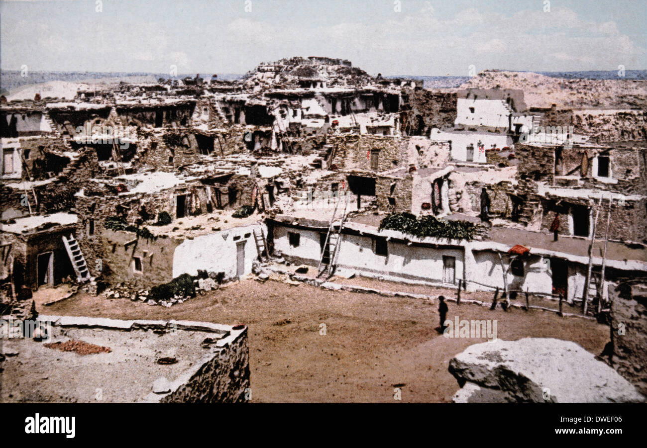 Mishongnovi, Hopi-Dorf am zweiten Mesa, Arizona, USA, ca. 1926 Stockfoto